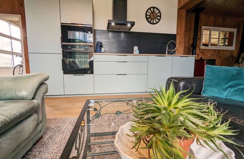 Niherne Cottage | Gite Niherne, 6 bedrooms, 12 persons