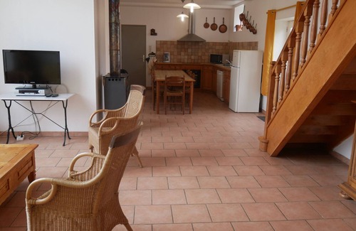 Ouzouer-sur-Trezee Cottage | Gite Ouzouer-sur-Trézée, 3 bedrooms, 8 persons