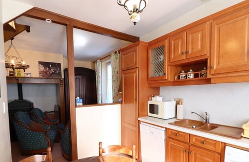 Pleaux Cottage | Gite Pleaux, 2 bedrooms, 5 persons