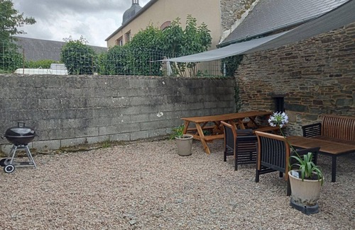 Pontorson Cottage | Gite Pontorson, 3 bedrooms, 6 persons