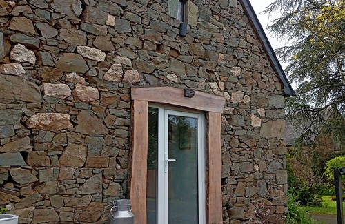 Lanvollon House | Gite Rénové Dans un Four à Pain
