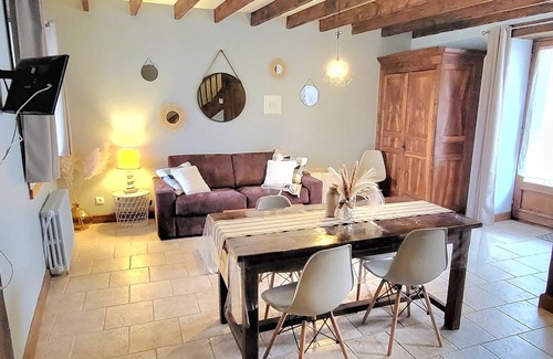 Chenou House | Gîte Rosier sleeps 5 with heated pool