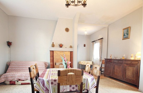Trepied House | Gite Sainte-Geneviève-en-Bray, 3 bedrooms, 5 persons