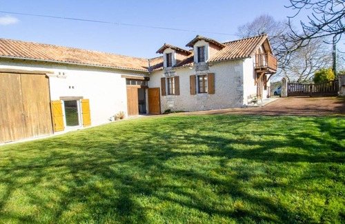 Saint-Paul-Lizonne Cottage | Gite Saint-Paul-Lizonne, 2 bedrooms, 5 persons