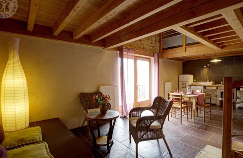 Saint-Romain-d'Urfe Cottage | Gite Saint-Romain-d'Urfé, 5 bedrooms, 11 persons