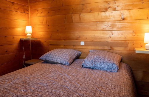 Salles-Curan Cottage | Gite Salles-Curan, 3 bedrooms, 6 persons