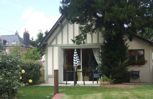 Theuville-aux-Maillots House | Gite Theuville-aux-Maillots, 2 bedrooms, 3 persons