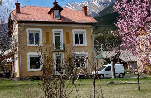 Jausiers House | Gite tout confort