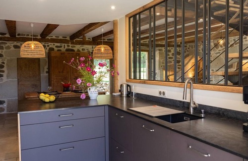 Valette Cottage | Gite Valette, 2 bedrooms, 4 persons