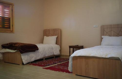 Ait Izdeg Hotel | Gite Vanadenite