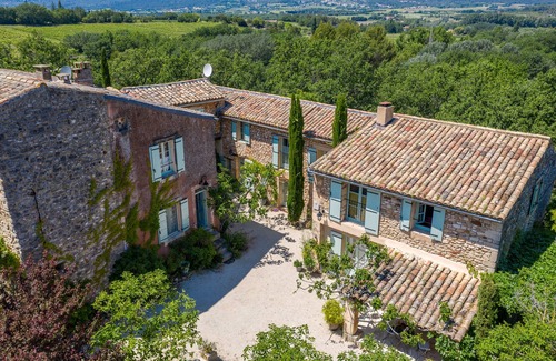 Roussillon Apartment | Gite Ventoux, mas Restauré, au Calme à Roussillon