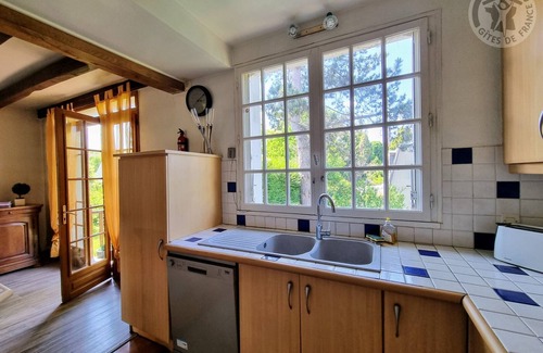 Viarmes Cottage | Gite Viarmes, 5 bedrooms, 13 persons