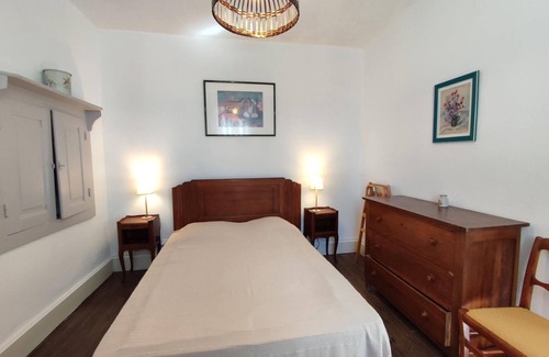 Vic-sur-Cere Cottage | Gite Vic-sur-Cère, 3 bedrooms, 6 persons