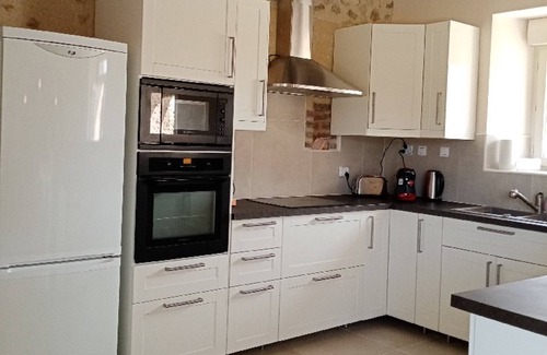 Villedieu-le-Chateau Cottage | Gite Villedieu-le-Château, 4 bedrooms, 10 persons