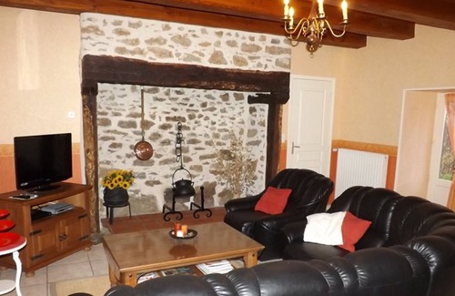 Chataigneraie Cantalienne Cottage | Gite Vitrac, 3 bedrooms, 6 persons