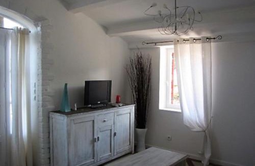 Saint-Andre-d'Olerargues Apartment | Gites de charme en provence occitane