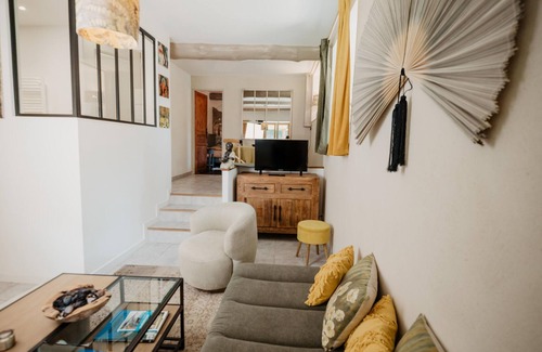Pluvigner Cottage | Gîtes du moulin de Kerdavid with heated swimming pool between sea and countryside