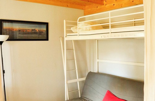 Montclar Resort | Gites in Provence in the heart of the pine forest, 10 minutes from Lake Serre Ponçon!