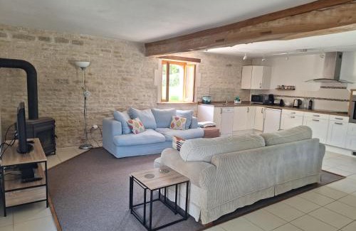 Mons House | Gites Les Grandes Ecures