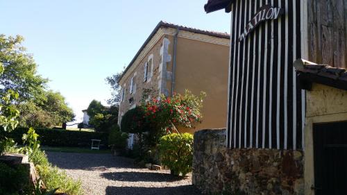 Buanes Apartment | Gites Matilon, 5 min Eugénie les bains