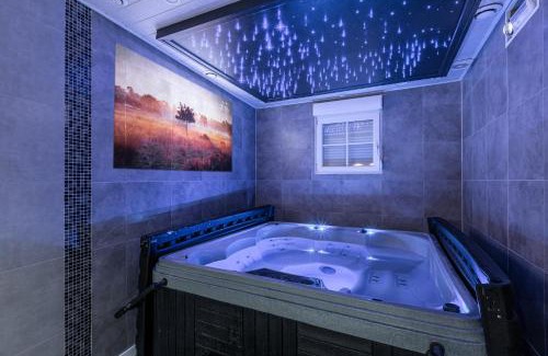 Ittenheim Villa | Gites Spa Strasbourg - Villa Ours - SPA Privé, Sauna, Borne d'arcade, Babyfoot