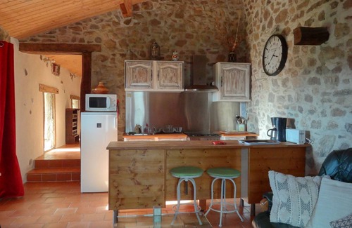 Saint-Hilaire-Bonneval House | Gites Sthilbon - Le Menudet. 2 Pièces de 40 m2 Terrasse et vue sur la Campagne