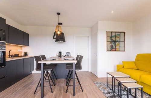 Prefailles Cottage | Gîtes with heated pool near beach. Garden, spa, BBQ, WiFi. Baby bed included