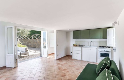 Massa Lubrense Apartment | "Giulia 1"Villa Apartment, Shared Pool & Sea Views