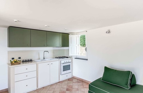 Massa Lubrense Apartment | "Giulia 1"Villa Apartment, Shared Pool & Sea Views