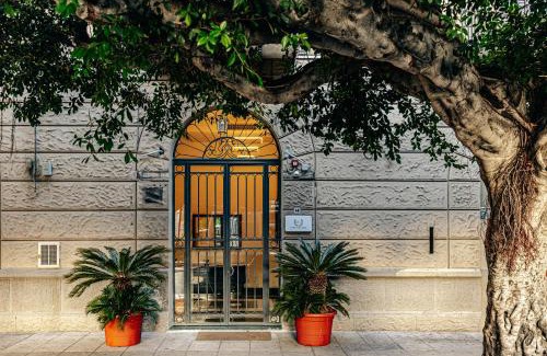 Corso dei Mille - Sant'Erasmo Hotel | Giulio Cesare 14, Residence