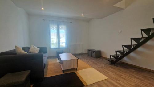 Plaine Centre Ville Apartment | Givors Centre Duplex meublé