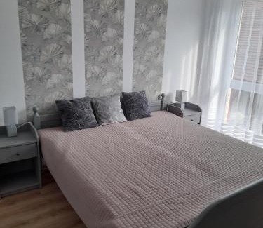Balatonalmadi Apartment | Gizella Apartman