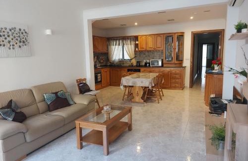 Marsaskala Apartment | Gizimina Apartment in Marsascala Malta few minutes away to the beach