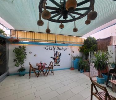 Sigacık House | Gizli Bahçe Pansiyon