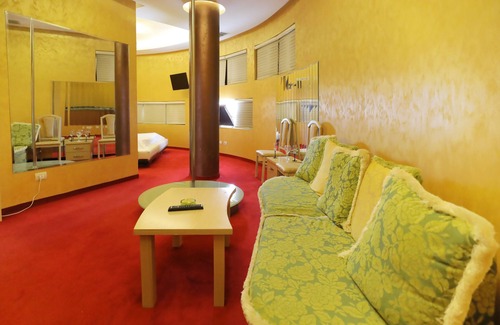 Farke Hotel | Gjuta Hotel