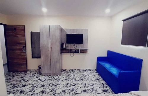 Jogeshwari West Hotel | GL Residency By Glitz Hotels