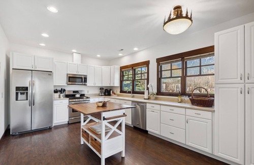 Columbia Falls House | Glacier Gateway Home-Sleeps 10-20 min. to Glacier