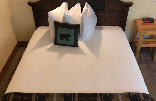 West Glacier Cabin | Glacier Guides Lodge