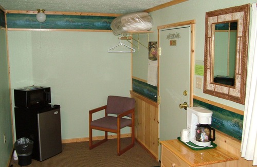 Essex Cabin | Glacier Haven Inn