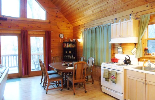 Oxford House | Glacier Lake Log Cabin