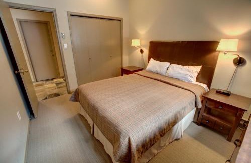 Blackcomb Apartment | Glacier Lodge