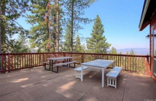 Yosemite West House | Glacier Peak Lodge