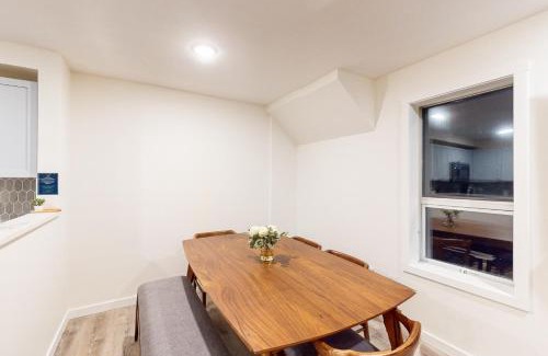 Village North Apartment | Glacier's Reach 122