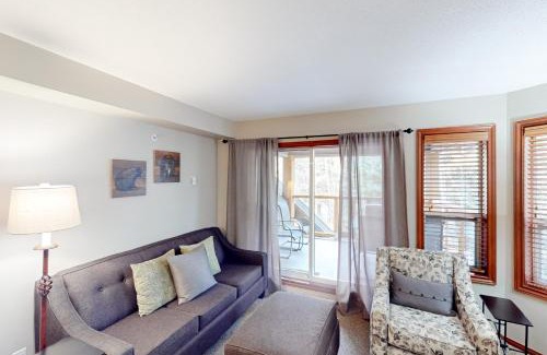 Village North House | Glacier's Reach 42