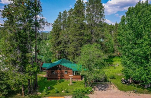 Coram Cabin | Glacier Trails Highline Cabin