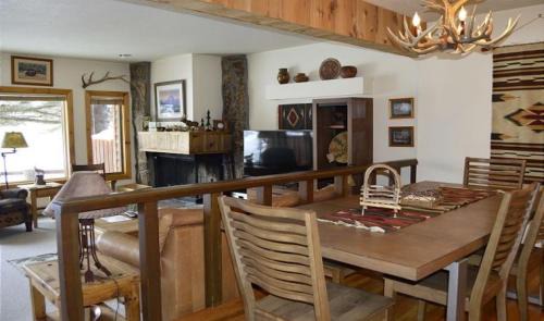Jackson Hole Apartment | Glacier