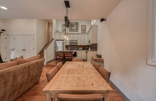 Ridgewood House | Glades Getaway by Tahoe Getaways - Carnelian Bay - Dog OK - Near Hiking/Biking