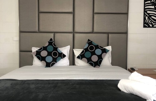 Gladstone Hotel | Gladstone CBD Motel