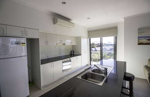 Gladstone Apartment | Gladstone Central Plaza