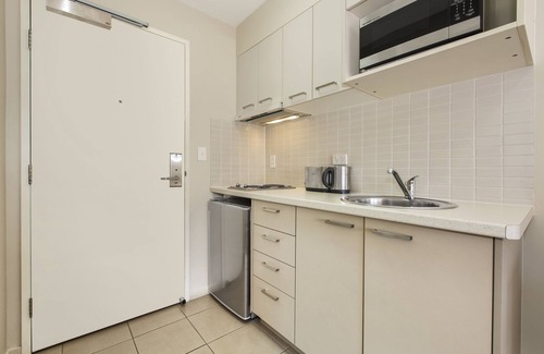 Gladstone Hotel | Gladstone Downtown Central Apartment Hotel